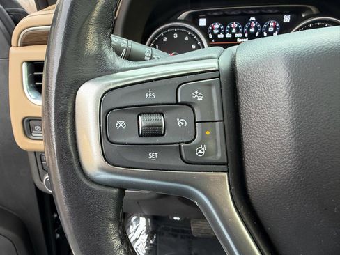 Used 2021 Chevrolet Tahoe Premier w/ Premium Package image 31