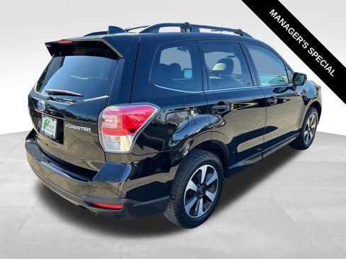 Used 2017 Subaru Forester 2.5i Limited AWD/4WD image 7