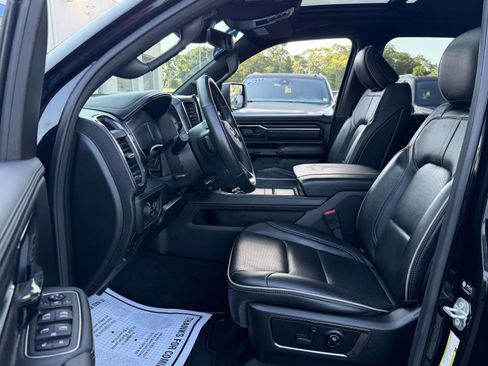Used 2024 RAM 1500 Limited AWD/4WD image 9