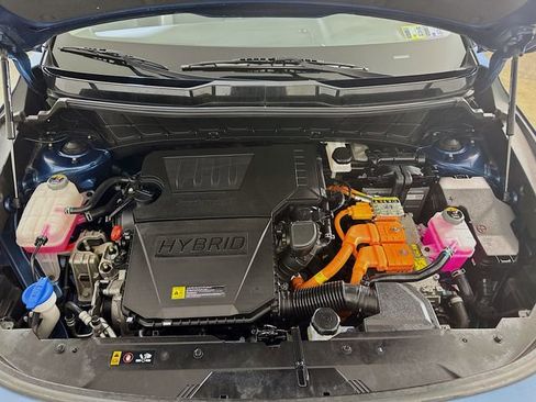 Used 2023 Kia Niro SX Touring image 27