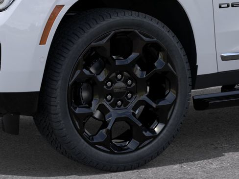 New 2026 GMC Yukon XL Denali w/ Denali Reserve Package AWD/4WD image 9