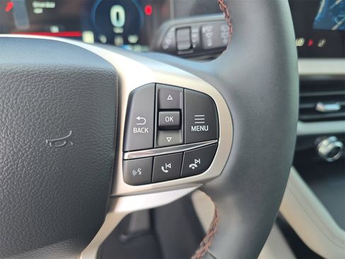 New 2026 Ford Explorer Active image 23