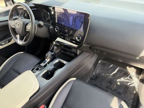 Used 2022 Lexus NX 350 AWD image 13
