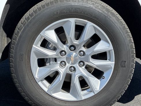 Used 2022 Chevrolet Silverado 1500 Custom image 39