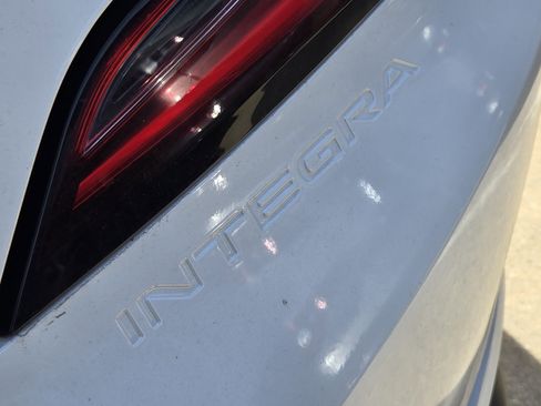 Used 2023 Acura Integra image 11