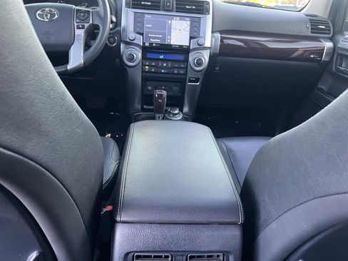 Used 2021 Toyota 4Runner Limited image 32