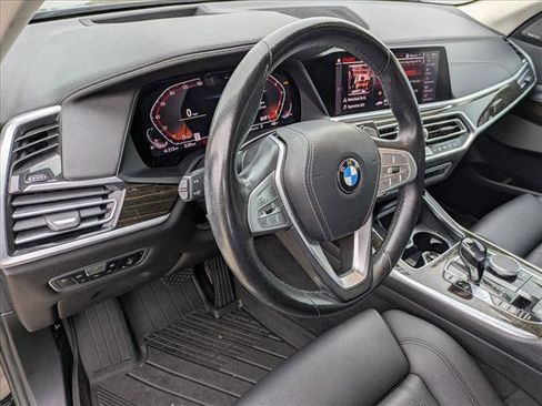 Used 2020 BMW X7 xDrive40i w/ Premium Package image 9