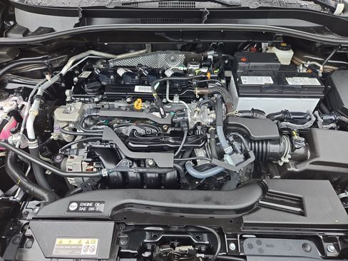 Used 2026 Toyota Corolla Cross XLE FWD image 33