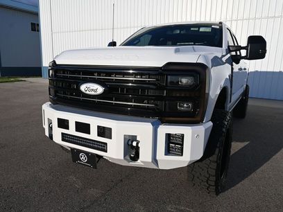 New 2026 Ford F350 Platinum w/ FX4 Off-Road Package