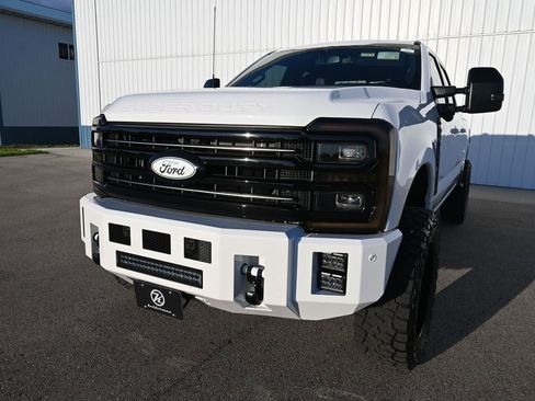 New 2026 Ford F350 Platinum w/ FX4 Off-Road Package AWD/4WD image 2