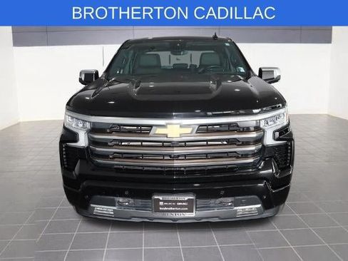 Used 2023 Chevrolet Silverado 1500 High Country w/ Technology Package AWD/4WD image 12