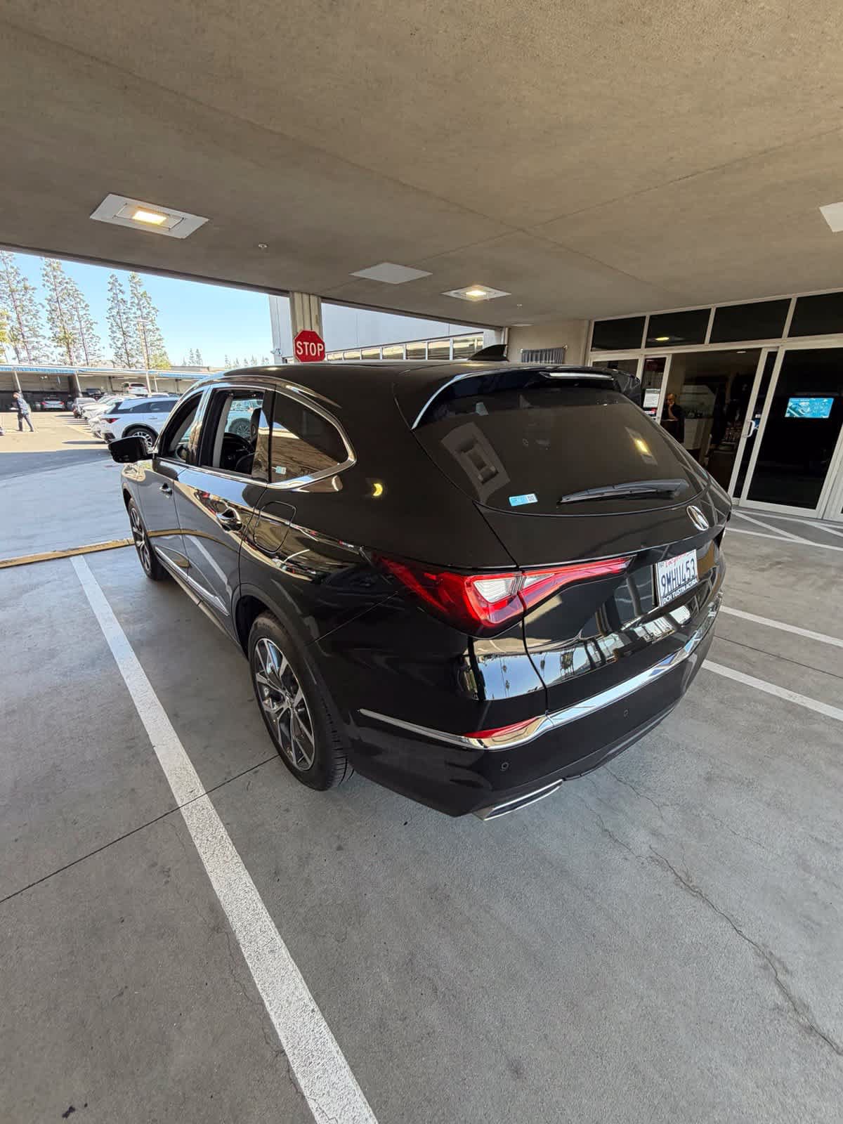 Used 2024 Acura MDX w/ Technology Package FWD image 7
