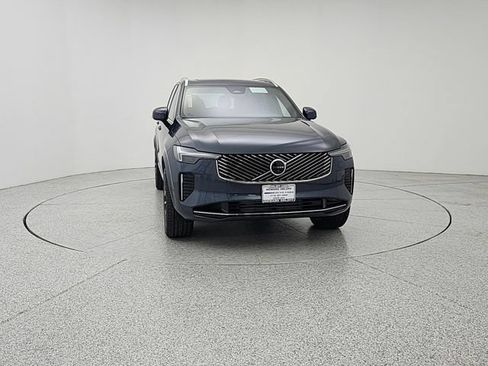 New 2026 Volvo XC90 T8 Plus w/ Protection Package AWD/4WD image 2