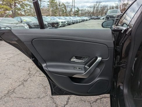 Used 2025 Mercedes-Benz CLA 250 4MATIC image 36