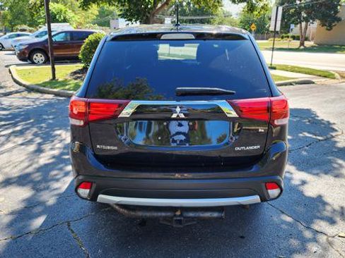 Used 2016 Mitsubishi Outlander SE AWD/4WD image 8