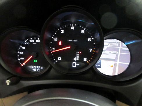 Used 2019 Porsche Macan image 27