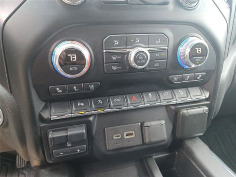 Used 2019 GMC Sierra 1500 AT4 w/ AT4 Premium Package image 13