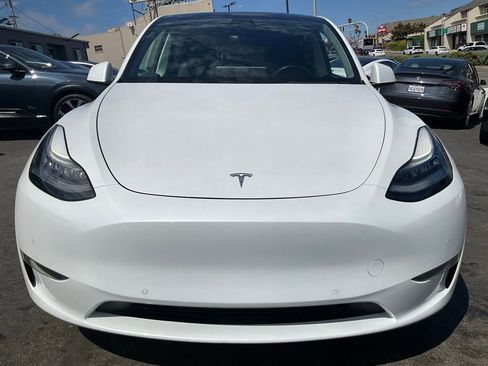 Used 2021 Tesla Model Y Long Range image 96