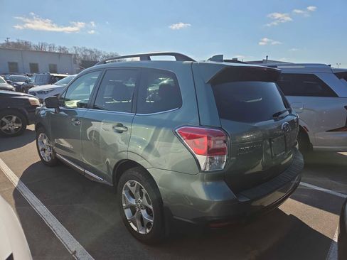 Used 2018 Subaru Forester 2.5i Touring image 5