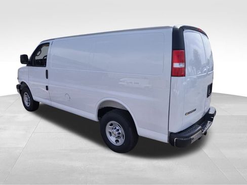 New 2025 Chevrolet Express 2500 w/ Driver Convenience Package image 6