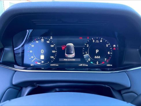 Used 2022 Land Rover Range Rover Evoque R-Dynamic SE image 25