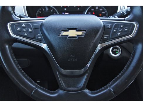 Used 2019 Chevrolet Equinox LT AWD/4WD image 17