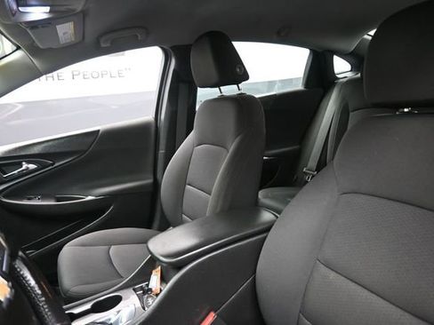 Used 2019 Chevrolet Malibu RS FWD image 16