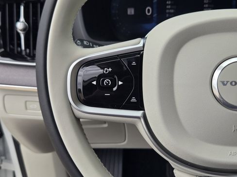 New 2026 Volvo XC90 T8 Ultra w/ Protection Package Premier AWD/4WD image 22
