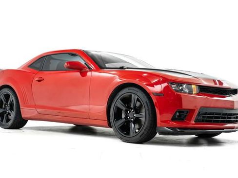 Used 2015 Chevrolet Camaro SS w/ LPO, Black Appearance Package RWD image 6