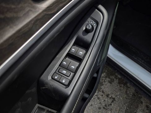 New 2026 Jeep Grand Cherokee Limited AWD/4WD image 11