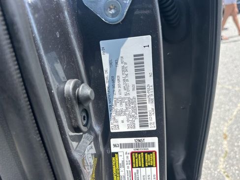 Used 2024 Toyota Tundra Limited image 36