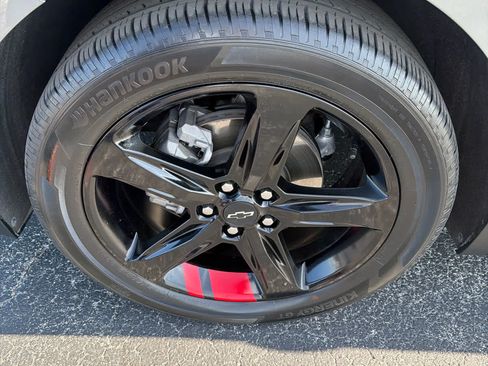 Used 2024 Chevrolet Equinox Premier w/ Redline Edition FWD image 7