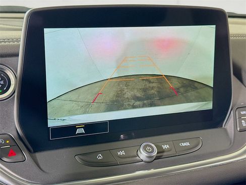 Used 2025 Chevrolet Blazer LT image 11