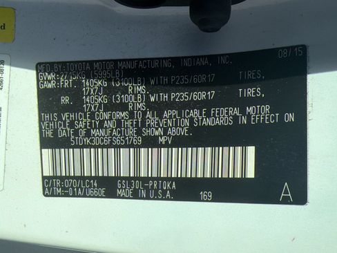Used 2015 Toyota Sienna XLE Premium FWD image 24
