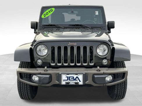 Used 2016 Jeep Wrangler Unlimited Sahara image 22