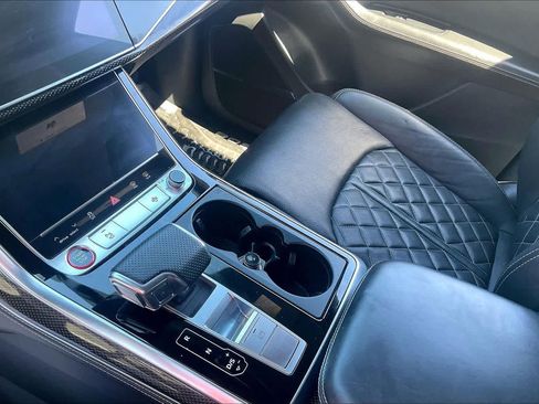 Used 2021 Audi SQ8 Prestige image 17