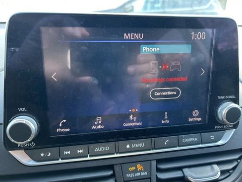 Used 2023 Nissan Altima 2.5 SV image 11