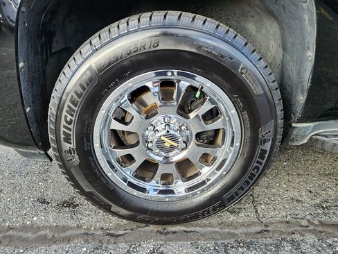 Used 2008 GMC Yukon XL SLT image 8