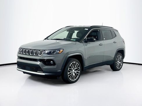 Used 2023 Jeep Compass Limited w/ Elite Group AWD/4WD image 1