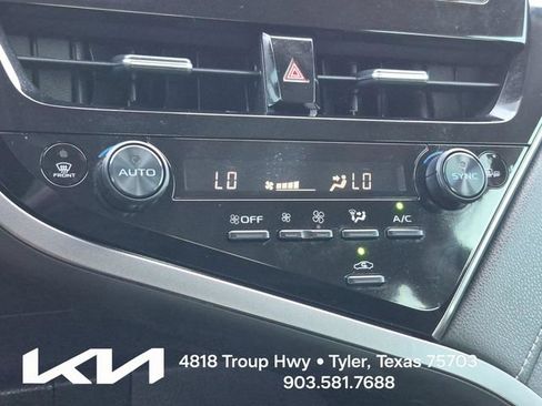Used 2023 Toyota Camry SE w/ Cold Weather Package AWD/4WD image 35