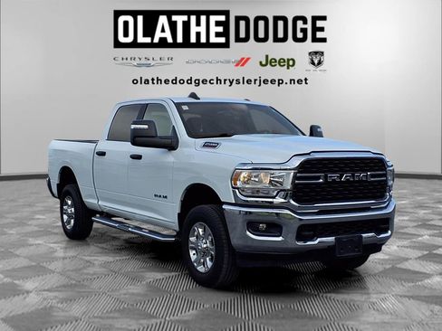 Certified 2024 RAM 2500 Big Horn AWD/4WD image 32