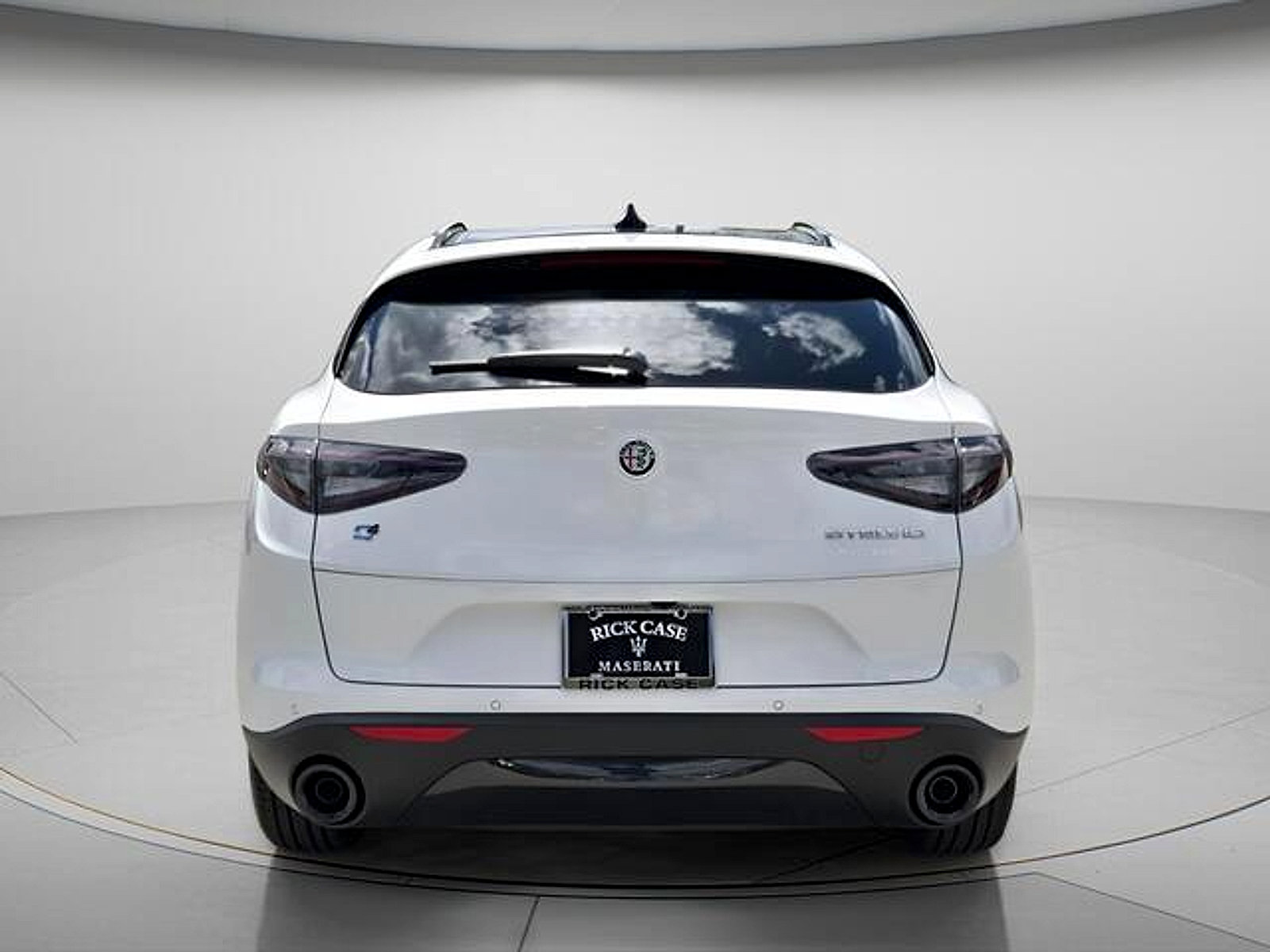 New 2026 Alfa Romeo Stelvio Sprint w/ Convenience Package AWD/4WD image 4