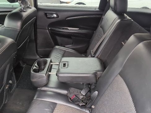 Used 2019 Dodge Journey Crossroad image 6