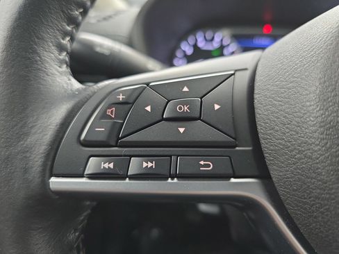 Used 2021 Nissan Sentra SV FWD image 31
