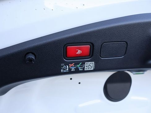 New 2026 Mercedes-Benz CLE 450 4MATIC Cabriolet image 16