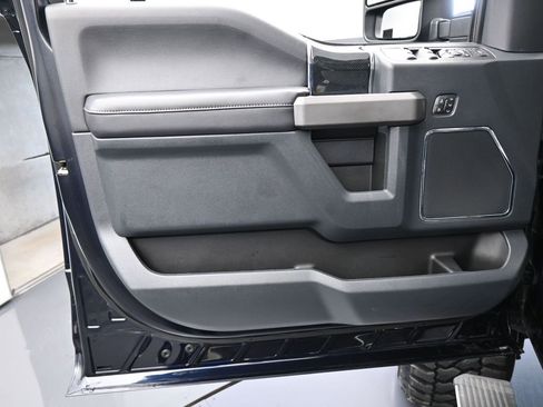 Used 2022 Ford F350 Platinum image 13