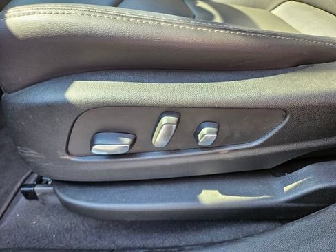 Used 2023 Cadillac XT5 Premium Luxury w/ Technology Package FWD image 9