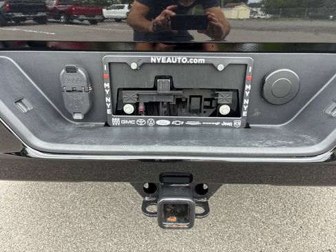 Used 2026 Chevrolet Silverado 1500 RST AWD/4WD image 25
