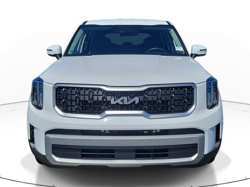 Used 2023 Kia Telluride LX FWD image 2