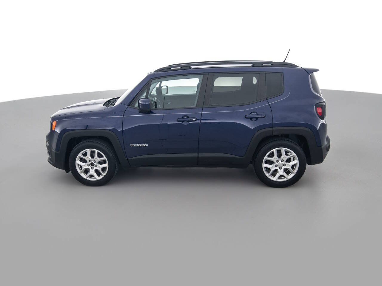 Used 2016 Jeep Renegade Latitude FWD image 8